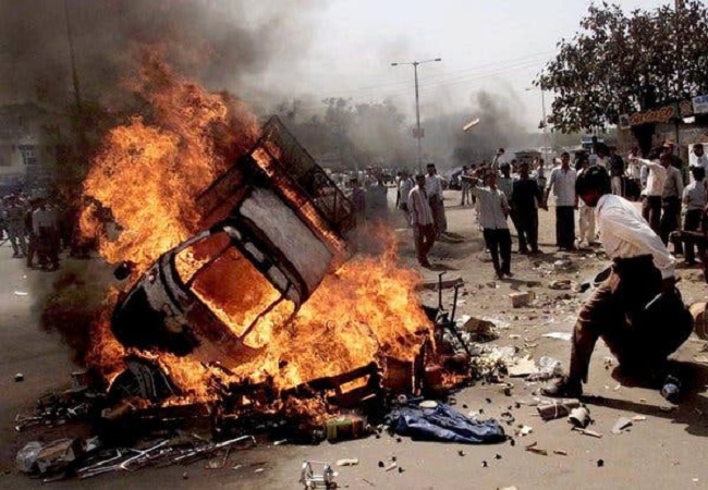 2002 Gujarat riots: SC grants bail to 14 convicts in Sardarpura massacre case