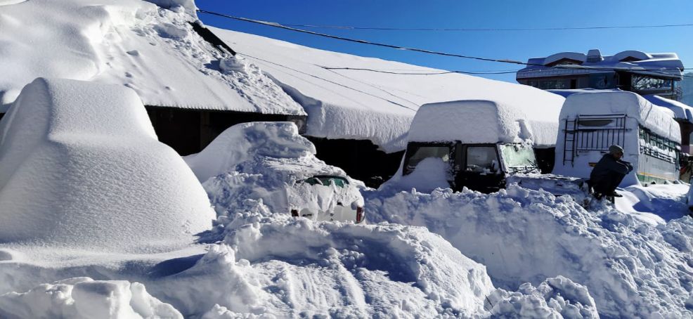 Shimla sees season's heaviest snowfall