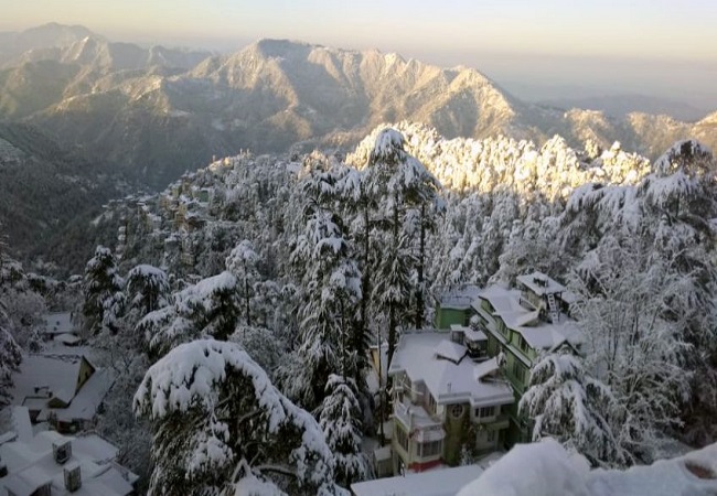 Shimla sees season’s heaviest snowfall | See Pics