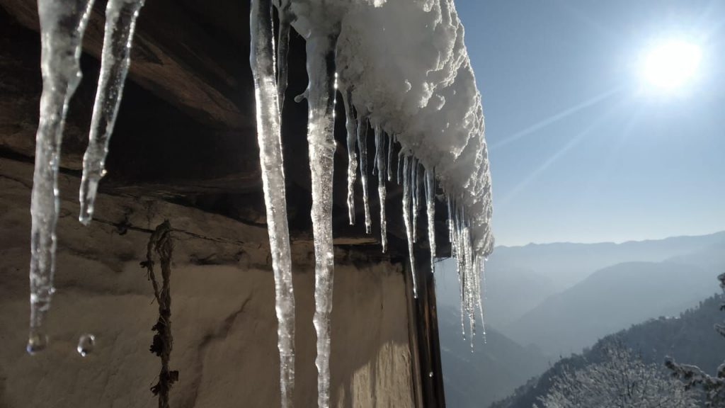 Shimla sees season's heaviest snowfall