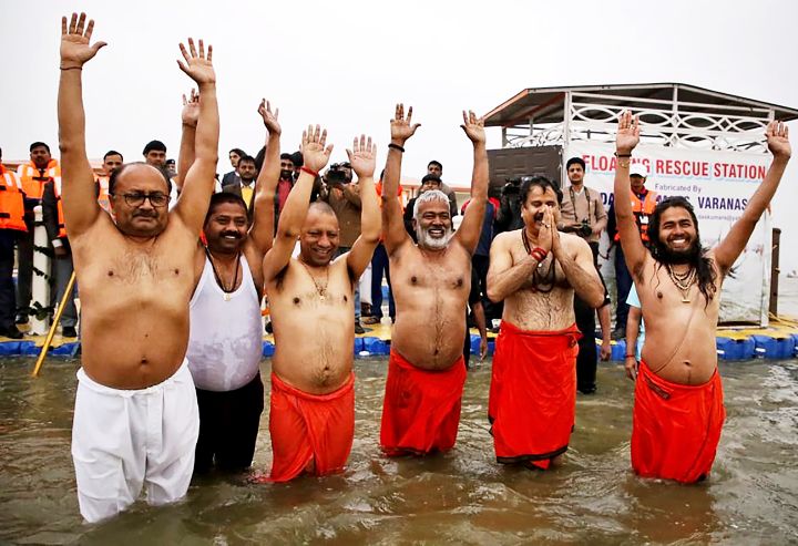 CM Yogi Adityanath takes holy dip in Prayagraj