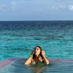 Sara shares more exotic photos from her vacation