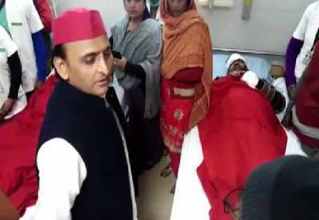 Akhilesh Yadav targets doctor treating Kannauj bus accident victims