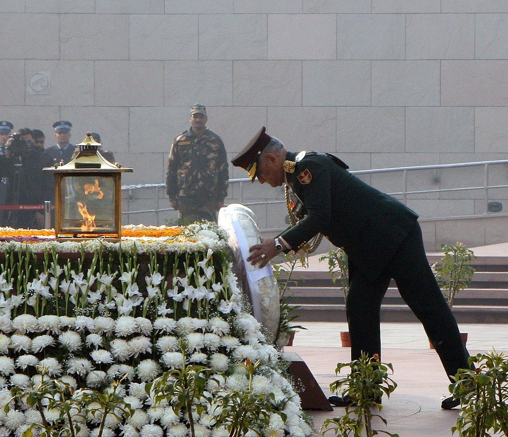CDS Bipin Rawat pays homage to martyrs at National War Memorial | See Pics