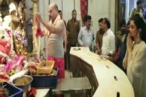 Deepika Padukone seeks blessings for ‘Chhapaak’ at Siddhivinayak Temple