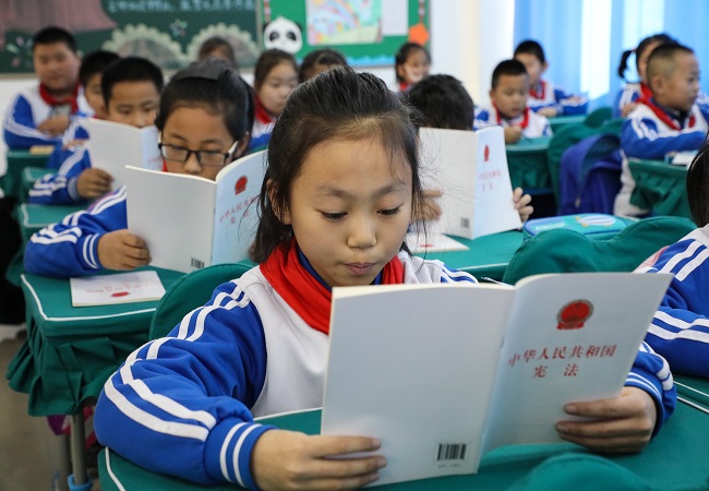 China bans overseas textbooks in primary and junior high schools