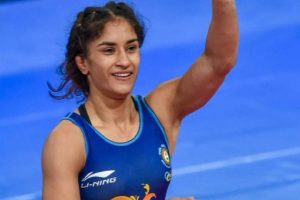 Vinesh Phogat suspended by WFI for indiscipline, Sonam Malik issued notice for misconduct