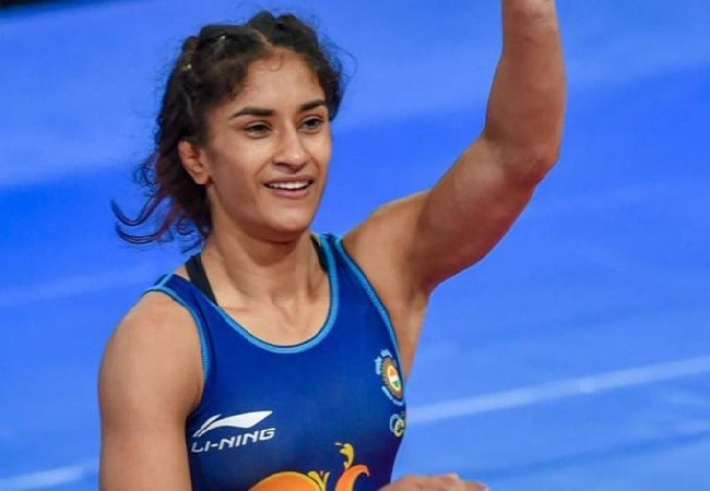 Vinesh Phogat suspended by WFI for indiscipline, Sonam Malik issued notice for misconduct