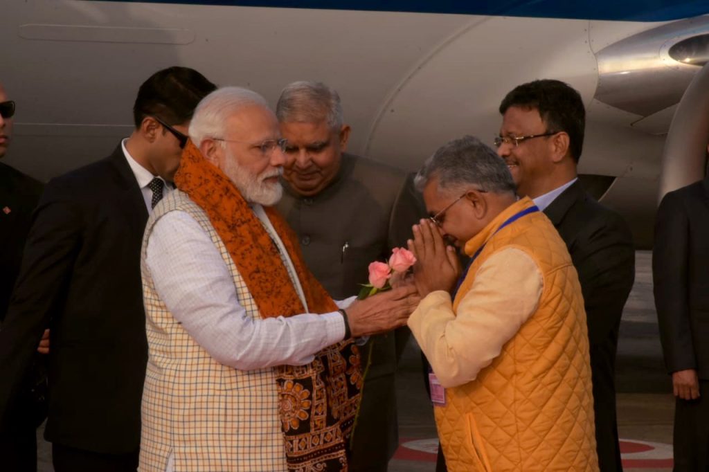 PM Modi arrives in Kolkata on his two-day visit