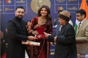 Shilpa Shetty gets ‘Champions of Change’ award for Swachh Bharat Abhiyan