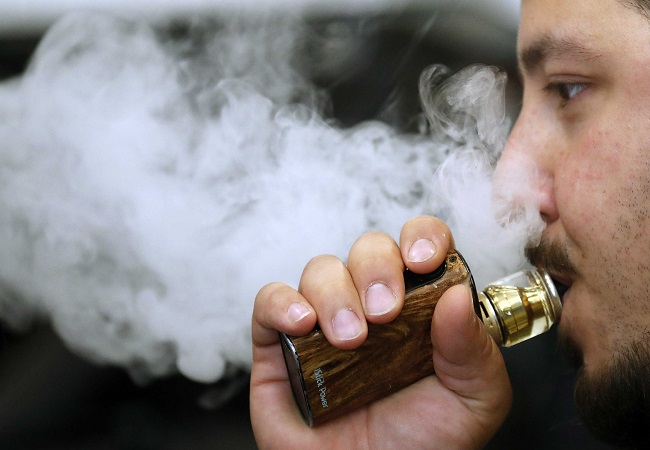 Teens' vaping likely to cause extreme difficulty in breathing, swallowing