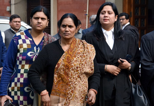 Nirbhaya’s mother thanks President for rejecting convict’s mercy plea