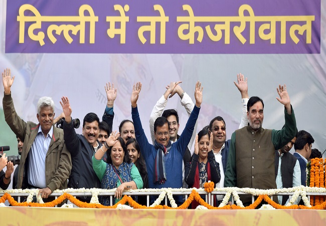 Kejriwal cabinet to have all old faces, portfolios may be shuffled: Reports