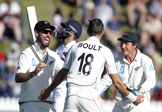Trent Boult shines as New Zealand take charge on day 3 of first Test against India