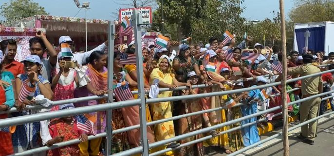 Large crowds cheer Trump-Modi road-show in Ahmedabad