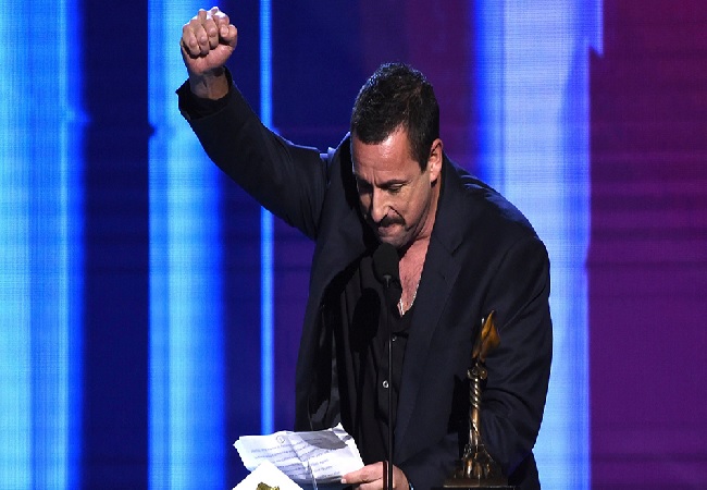Adam Sandler’s Best Actor Spirit Award win receives standing ovation