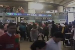 6 detained for raising ‘goli maro…..’ slogans at a Delhi’s Rajiv Chowk metro station