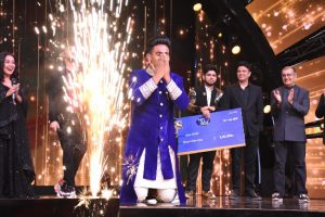 Sunny Hindustani from Punjab lifts Indian Idol 11 trophy | See Pics