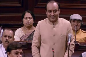 Sudhanshu Trivedi recites poem in praise of PM Modi, video clip goes viral