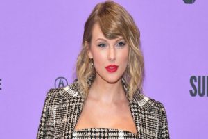 Taylor Swift donates $3,000 each to coronavirus affected people