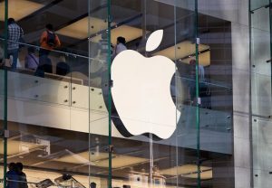 Apple becomes world’s first firm to hit USD 3 trillion market value