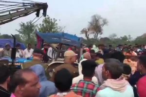 11 dead, 4 injured in car-tractor collision on NH-28 in Bihar