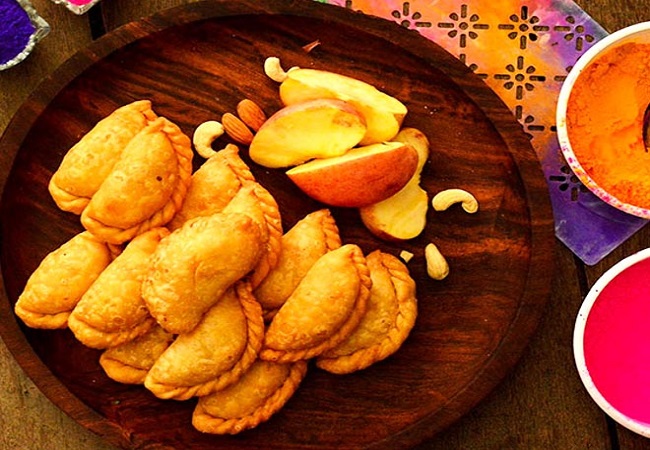 Holi 2022: Treat your loved ones to these scrumptious sweet dishes