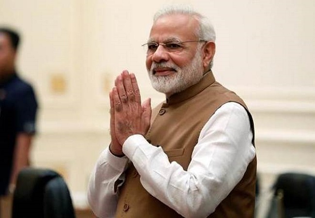 PM Modi lauds efforts of doctors, nurses, municipal workers in fighting COVID-19