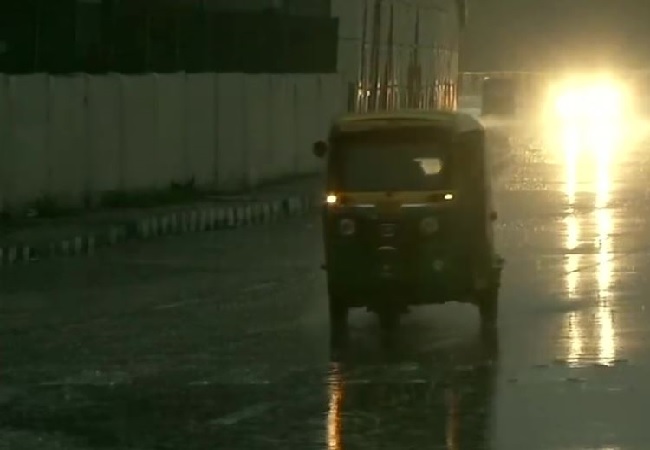 Delhi, NCR continue to witness rain on Friday morning