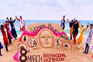 Girl sand artists create beautiful sculpture with message of ‘women power’ in Odisha, Sudarsan Pattnaik shares image
