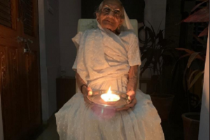 PM Modi’s mother joins nation by lighting diya to mark fight against COVID-19