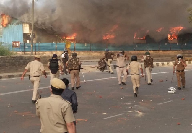 Delhi: Fire breaks out at shelter home near Kashmiri Gate