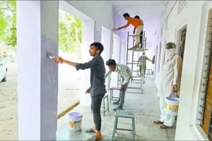 Quarantined workers in Rajasthan’s Sikar paint School in return for good service by villagers