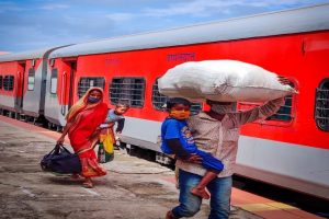 Shramik special train left Ashokapuram with 466 passengers for Guwahati