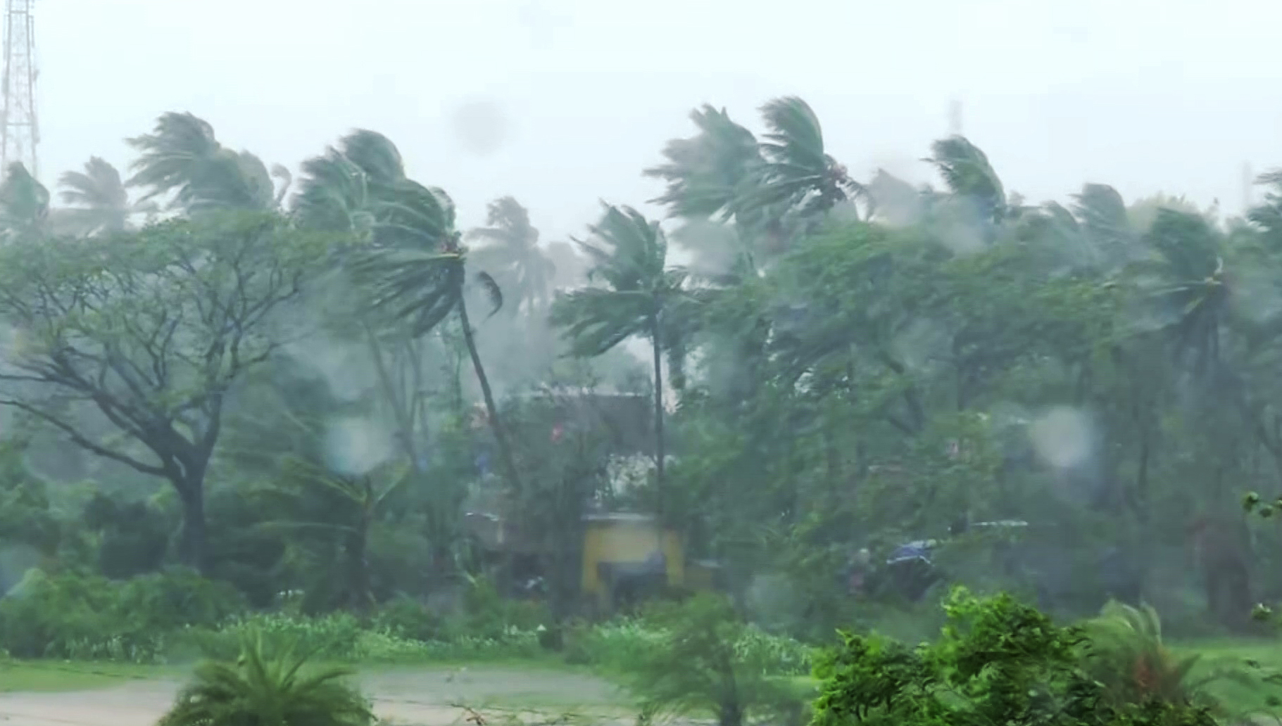 Covid-ravaged Mumbai braces for Cyclone Nisarga, landfall likely near Alibaug with 100 kmph wind speed