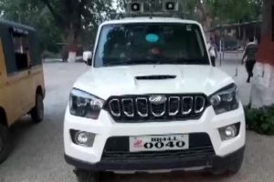 In dry state Bihar, 8 liquor bottles seized from car owned by Congress MLA (VIDEO)