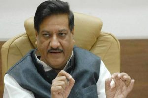Hindu priests denounce Cong leader Prithviraj Chavan for ‘borrow gold from temples’ idea to fight Covid-19