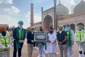 Sikh volunteers of United Sikhs organization sanitize Jama Masjid, set example of communal harmony