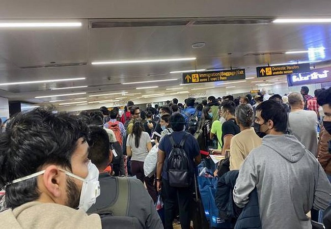 air travellers - indians returning home