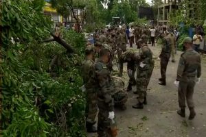 Indian Army, NDRF conduct restoration work in Kolkata after cyclone Amphan