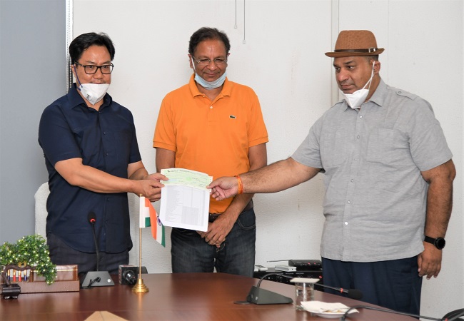 COVID-19: IOA hands over cheque of Rs 2 cr to Rijiju for PM-CARES Fund