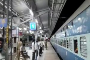 Special train with migrants departs from Telangana’s Lingampalli to Jharkhand’s Hatia