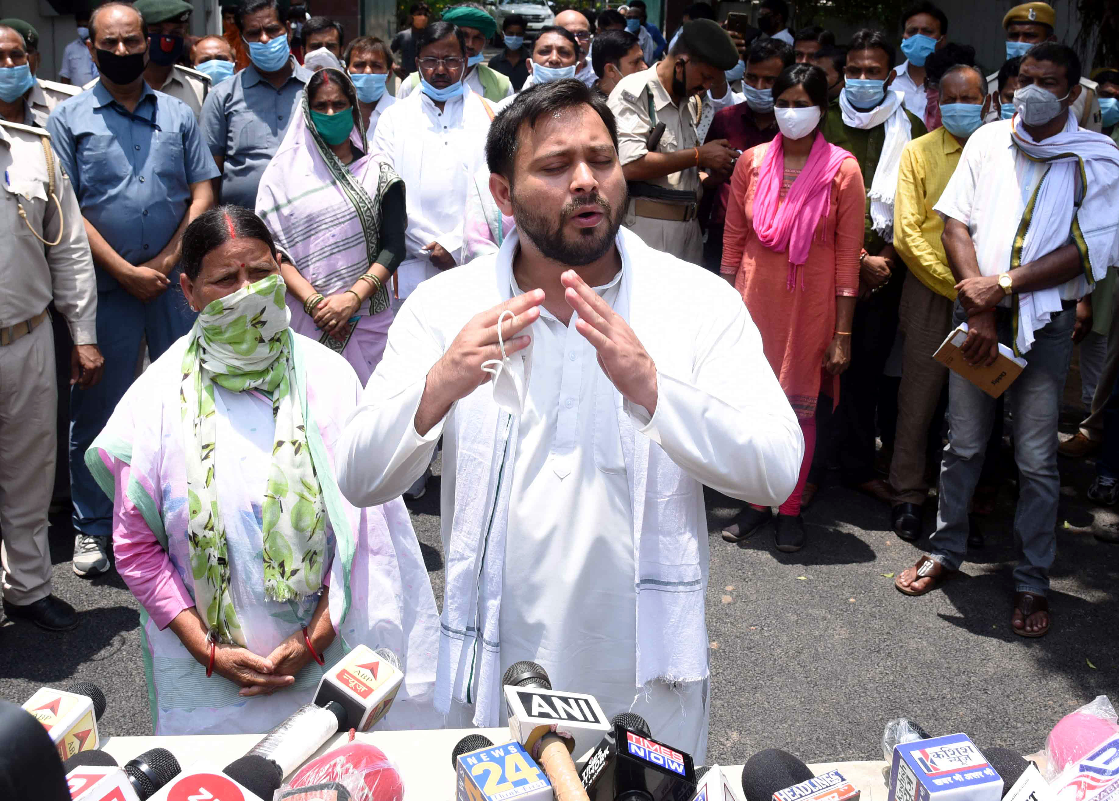 RJD steps up offensive on Nitish govt as 2 Bihar ministers succumb to Covid-19 in a week