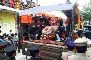 Mortal remains of Colonel Santosh Babu taken for last rites