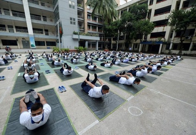 Bangladesh: After 6,000 cops tested Corona positive, police personnel turn to Yoga to boost immunity
