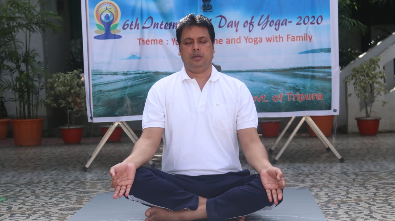 Tripura CM Biplab Deb does Yoga with family, urges everyone to pursue it for healthy life