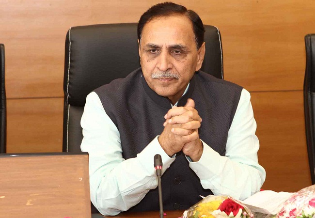 CM Rupani promotes ‘Ek Bharat, Shreshth Bharat’, interacts with 50 N-E students on a trip to Gujarat