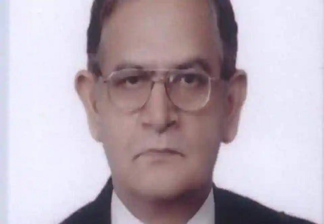 26/11 mastermind Hafiz Saeed's India-born counsel dies in Pakistan