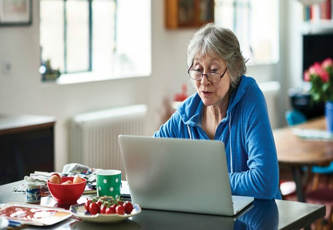 Daily internet use can lead to social isolation among older people: Study