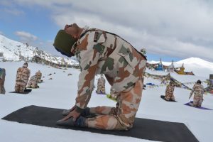 ITBP personnel practices Yoga in sub-zero temperatures in Ladakh on Yoga Day